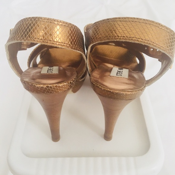 Hitower Steve Madden Bronze Heels - Picture 4 of 4